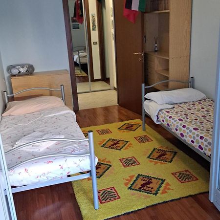Casa Vacanze La Mela Monza Extérieur photo